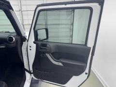 Used 2017  Jeep Wrangler Unlimited 4d Convertible Sahara at NEXCAR near Spring&comma; TX