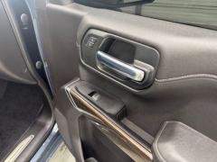 Used 2020  Chevrolet Silverado 1500 2WD Crew Cab LT at NEXCAR near Spring&comma; TX