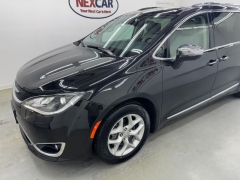 Used 2020  Chrysler Pacifica 4d Wagon Limited at NEXCAR near Spring&comma; TX