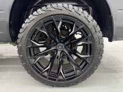 Used 2017  Ram 1500 4WD Crew Cab Night at NEXCAR near Spring&comma; TX