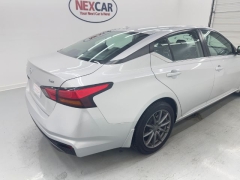 Used 2020  Nissan Altima 4d Sedan FWD 2&period;5L SR at NEXCAR near Spring&comma; TX