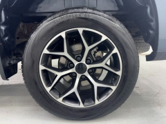 Used 2020  Chevrolet Silverado 1500 2WD Crew Cab LT at NEXCAR near Spring&comma; TX