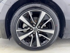 Used 2021  Nissan Maxima SV 3&period;5L at NEXCAR near Spring&comma; TX