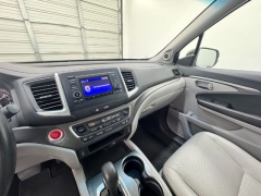 Used 2017  Honda Ridgeline Crew Cab AWD RTL at NEXCAR near Spring&comma; TX