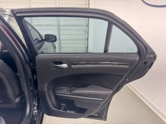 Used 2018  Chrysler 300 4d Sedan RWD Touring at NEXCAR near Spring&comma; TX