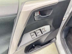 Used 2018  Toyota RAV4 4d SUV FWD LE at NEXCAR near Spring&comma; TX