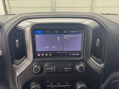Used 2020  Chevrolet Silverado 1500 2WD Crew Cab LT at NEXCAR near Spring&comma; TX