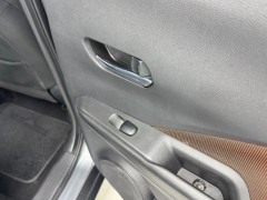 Used 2018  Nissan Kicks 4d SUV FWD SR at NEXCAR near Spring&comma; TX