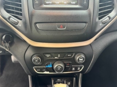 Used 2017  Jeep Cherokee 4d SUV FWD Latitude I4 at NEXCAR near Spring&comma; TX