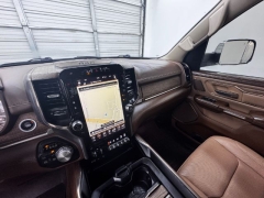 Used 2019  Ram 1500 4WD Crew Cab Longhorn at NEXCAR near Spring&comma; TX