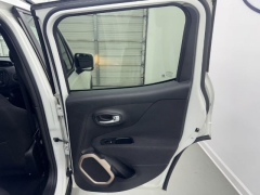 Used 2017  Jeep Renegade 4d SUV FWD Latitude at NEXCAR near Spring, TX