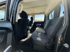 Used 2018  Nissan Titan XD 4WD Crew Cab SV at NEXCAR near Spring&comma; TX