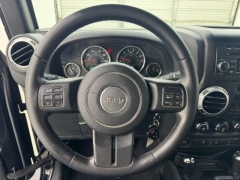 Used 2015  Jeep Wrangler Unlimited 4d Convertible Sahara at NEXCAR near Spring&comma; TX