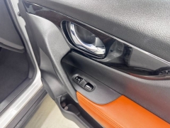 Used 2018  Nissan Rogue 4d SUV FWD SL at NEXCAR near Spring&comma; TX