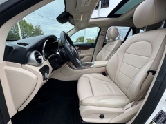 Used 2021  Mercedes-Benz GLC GLC 300 SUV at NEXCAR near Spring, TX