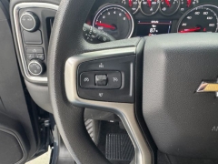 Used 2020  Chevrolet Silverado 1500 2WD Crew Cab LT at NEXCAR near Spring&comma; TX