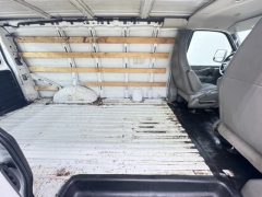 Used 2019  Chevrolet Express Van 2500 Van at NEXCAR near Spring&comma; TX