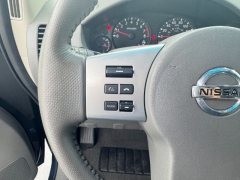 Used 2017  Nissan Frontier 2WD Crew Cab SV at NEXCAR near Spring&comma; TX