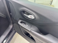 Used 2015  Jeep Cherokee 4d SUV 4WD Limited V6 at NEXCAR near Spring&comma; TX