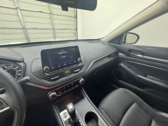 Used 2022  Nissan Altima 2.5 SV Sedan at NEXCAR near Spring, TX