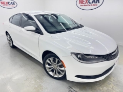 Used 2015 Chrysler 200 4d Sedan S V6 at NEXCAR near Spring, TX
