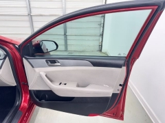 Used 2019  Hyundai Sonata 4d Sedan SE at NEXCAR near Spring&comma; TX