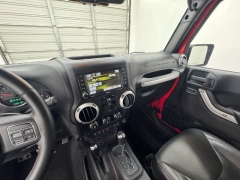 Used 2016  Jeep Wrangler Unlimited 4d Convertible Sahara at NEXCAR near Spring&comma; TX