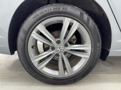 Used 2019  Volkswagen Jetta 4d Sedan 1&period;4T R-Line at NEXCAR near Spring&comma; TX
