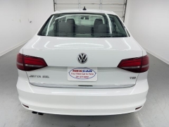 Used 2017  Volkswagen Jetta 4d Sedan SEL at NEXCAR near Spring&comma; TX