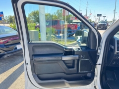 Used 2018  Ford F-150 4WD SuperCrew Platinum 5 1/2 at NEXCAR near Spring, TX