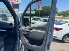 Used 2019  Mercedes-Benz Sprinter 2500 Crew Van 144" WB High Roof 9100 GVW V6 at NEXCAR near Spring&comma; TX