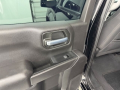 Used 2022  Chevrolet Silverado 1500 2WD Crew Cab 147" Custom at NEXCAR near Spring&comma; TX