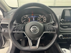 Used 2020  Nissan Altima 4d Sedan FWD 2&period;5L SR at NEXCAR near Spring&comma; TX