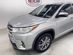 Used 2018  Toyota Highlander 4d SUV FWD XLE at NEXCAR near Spring&comma; TX