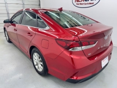 Used 2019  Hyundai Sonata 4d Sedan SE at NEXCAR near Spring&comma; TX