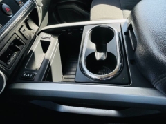 Used 2018  Nissan Titan XD 4WD Crew Cab SV at NEXCAR near Spring, TX