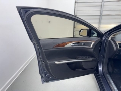 Used 2013  Lincoln MKZ 4d Sedan FWD V6 at NEXCAR near Spring&comma; TX