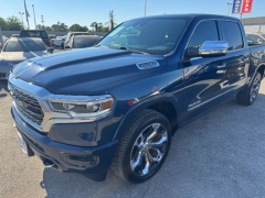 Used 2019  Ram 1500 2WD Crew Cab Limited at NEXCAR near Spring, TX