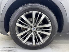 Used 2018  Ford Explorer 4d SUV 4WD Platinum at NEXCAR near Spring&comma; TX