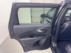 Used 2015  Jeep Cherokee 4d SUV 4WD Limited V6 at NEXCAR near Spring&comma; TX