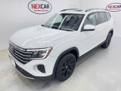 Used 2024  Volkswagen Atlas 2&period;0T SE w&sol;Technology FWD at NEXCAR near Spring&comma; TX