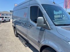 Used 2019  Mercedes-Benz Sprinter 2500 Crew Van 144" WB High Roof 9100 GVW V6 at NEXCAR near Spring&comma; TX