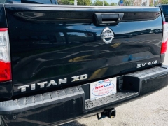 Used 2018  Nissan Titan XD 4WD Crew Cab SV at NEXCAR near Spring&comma; TX