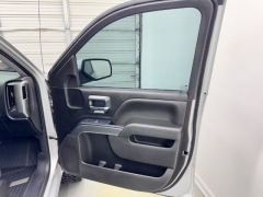 Used 2018  Chevrolet Silverado 1500 2WD Crew Cab LT at NEXCAR near Spring&comma; TX