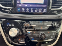 Used 2020  Chrysler Pacifica 4d Wagon Limited at NEXCAR near Spring, TX