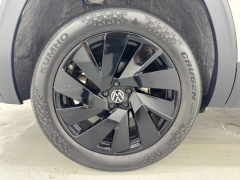 Used 2024  Volkswagen Atlas 2&period;0T SE w&sol;Technology FWD at NEXCAR near Spring&comma; TX