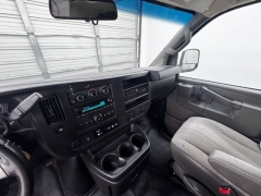 Used 2017  Chevrolet Express Van 2500 Van at NEXCAR near Spring&comma; TX