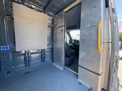 Used 2019  Mercedes-Benz Sprinter 2500 Crew Van 144" WB High Roof 9100 GVW V6 at NEXCAR near Spring&comma; TX
