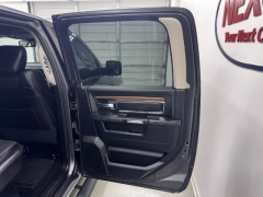 Used 2016  Ram 1500 2WD Crew Cab Laramie at NEXCAR near Spring&comma; TX