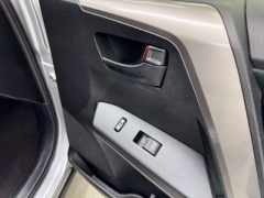 Used 2018  Toyota RAV4 4d SUV FWD LE at NEXCAR near Spring&comma; TX